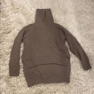 ARITZIA turtleneck sweater